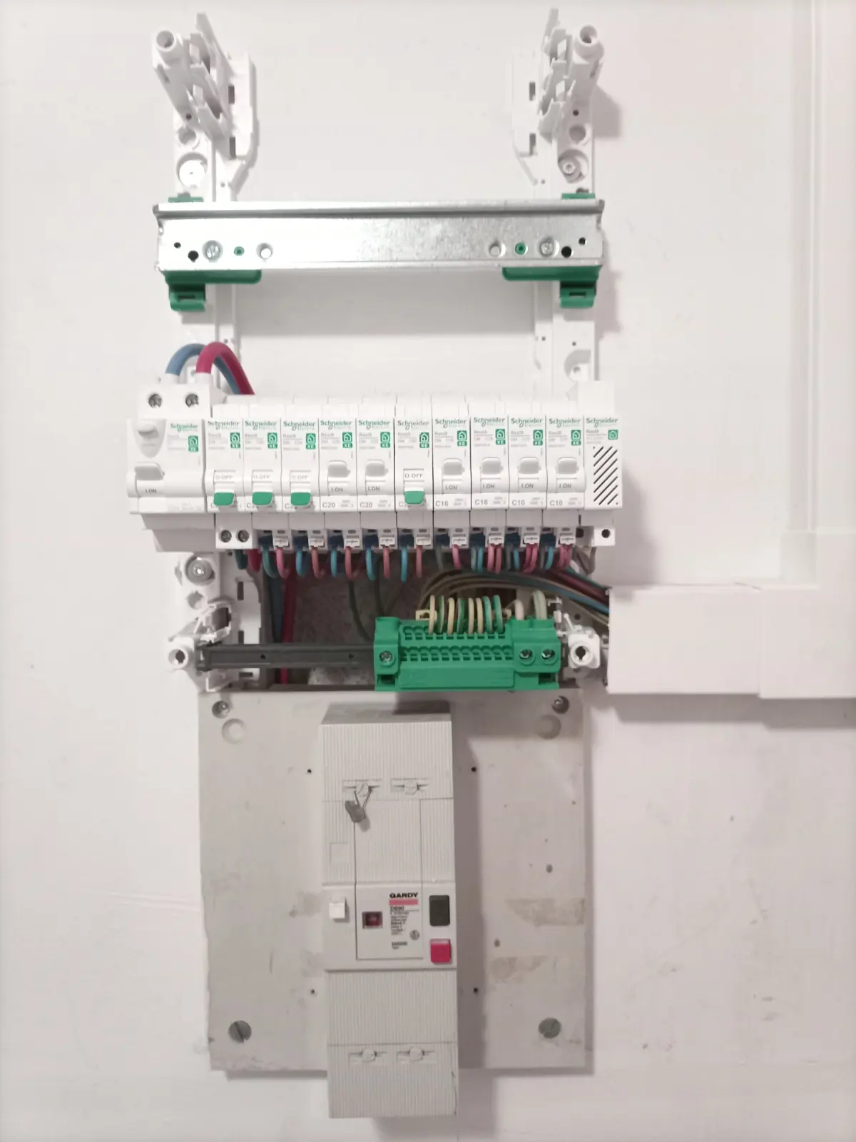 Remise aux normes coffret — Pral'Elec, Bonneville