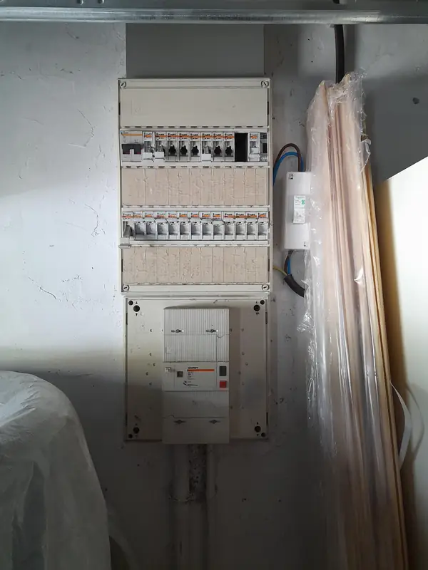 Vue d'ensemble avant travaux — Nouveau coffret électrique à Boëge, Boëge — Pral'Elec électricien
