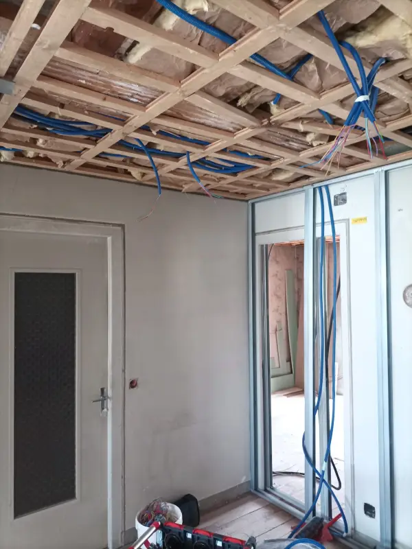 Spots hall d'entrée — Rénovation d'un appartement, Bons en Chablais — Pral'Elec électricien