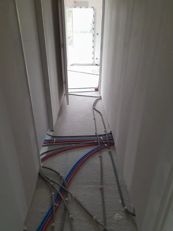 Gaines vers les chambres — Électricité complète d'une maison neuve, Haute-Savoie — Pral'Elec électricien