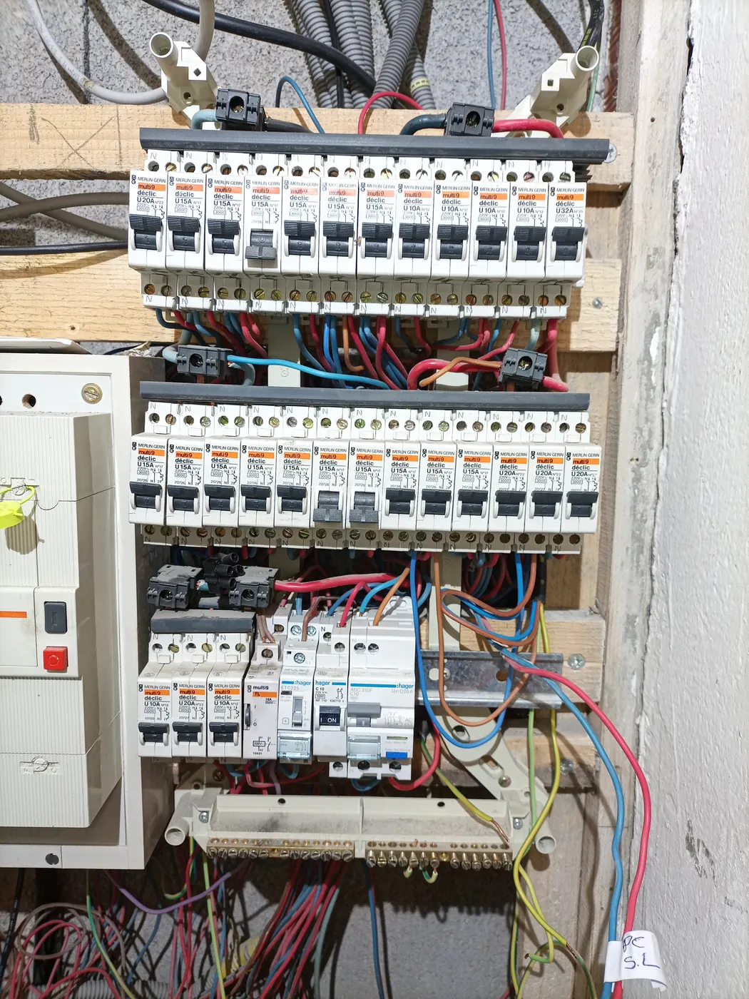 Ancien coffret avant mise aux normes — Pral'Elec